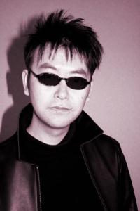 若作り。こんな髪型になりました。この写真の顔は本人に似ていません。
